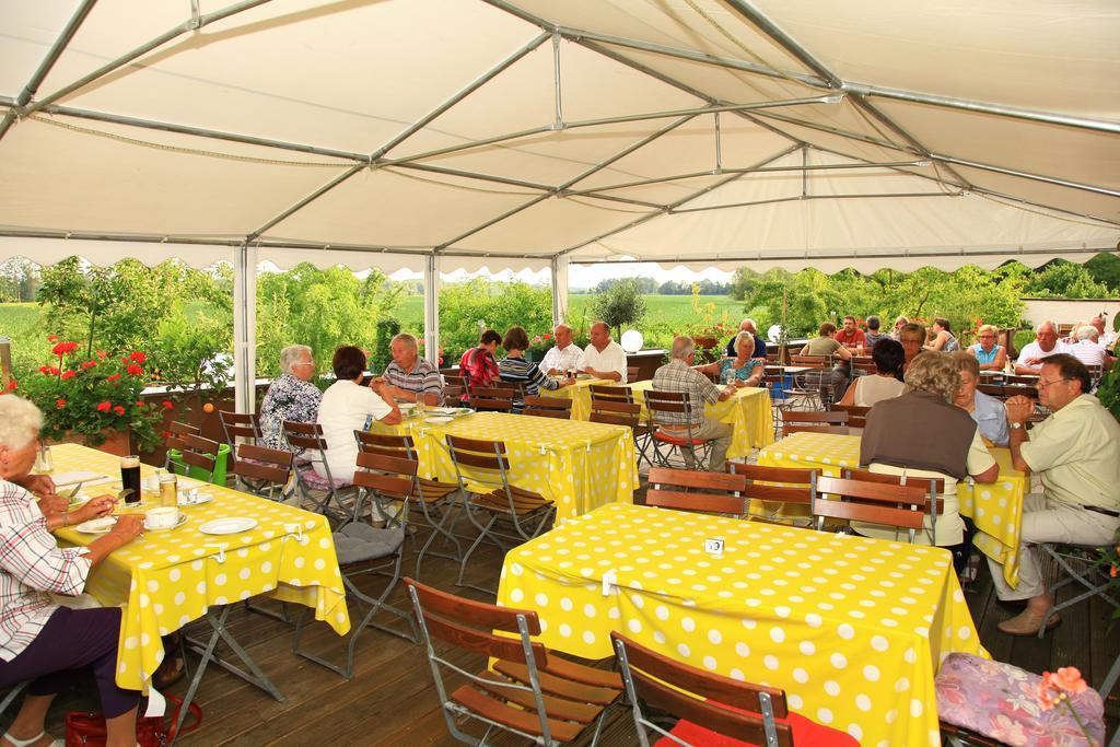 Kurhotel Wuerdinger Hof บาดฟึสซิง ภายนอก รูปภาพ