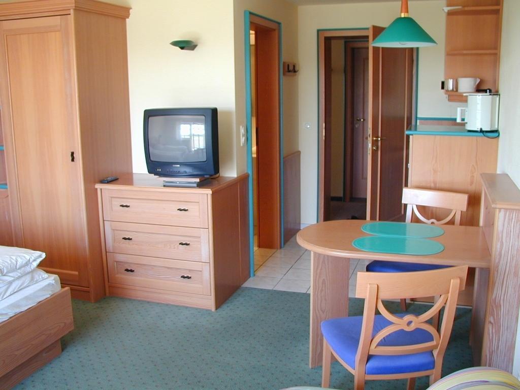 Kurhotel Wuerdinger Hof บาดฟึสซิง ภายนอก รูปภาพ